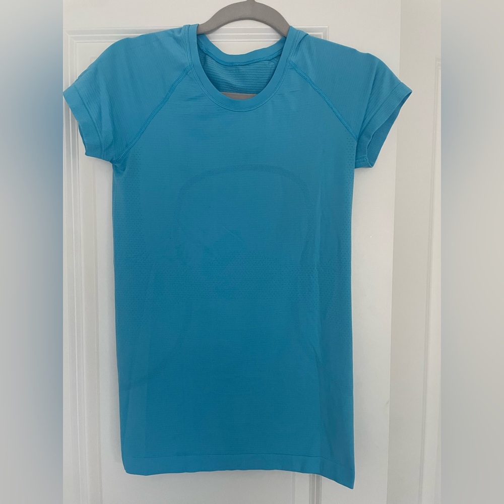 Lululemon Light Blue Short Sleeve Tee